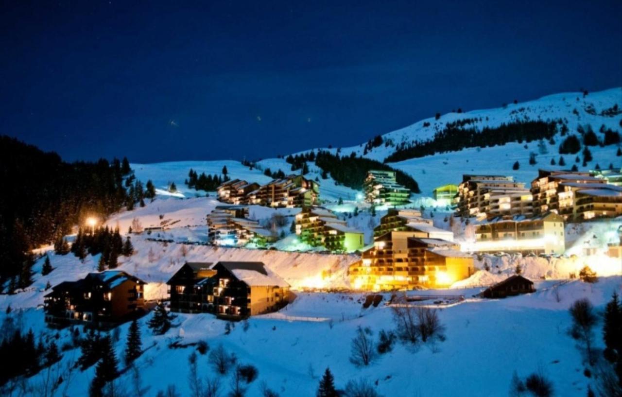 Auris Les Gentianes Station Alpe Huez Apartment Exterior photo