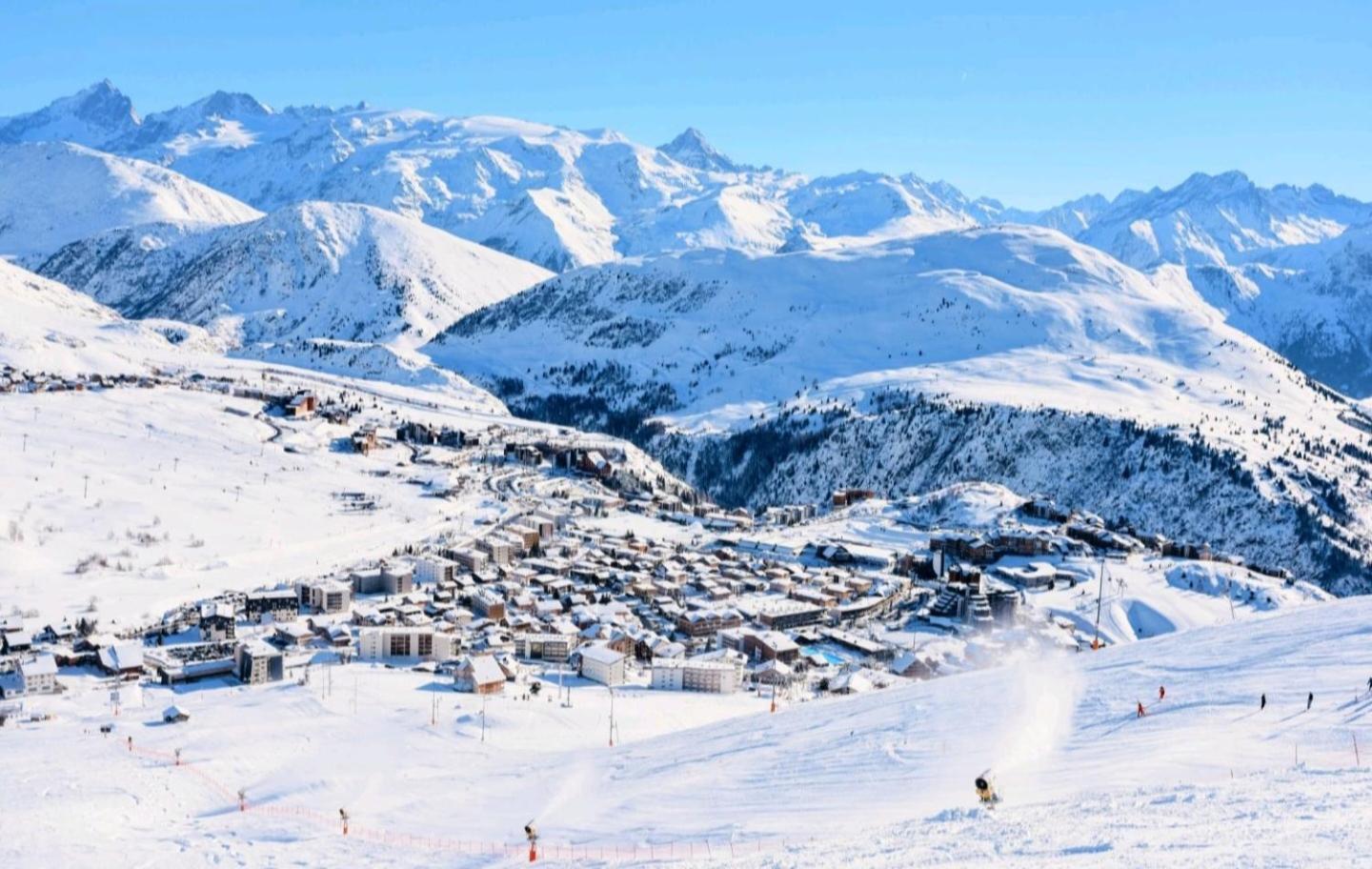 Auris Les Gentianes Station Alpe Huez Apartment Exterior photo