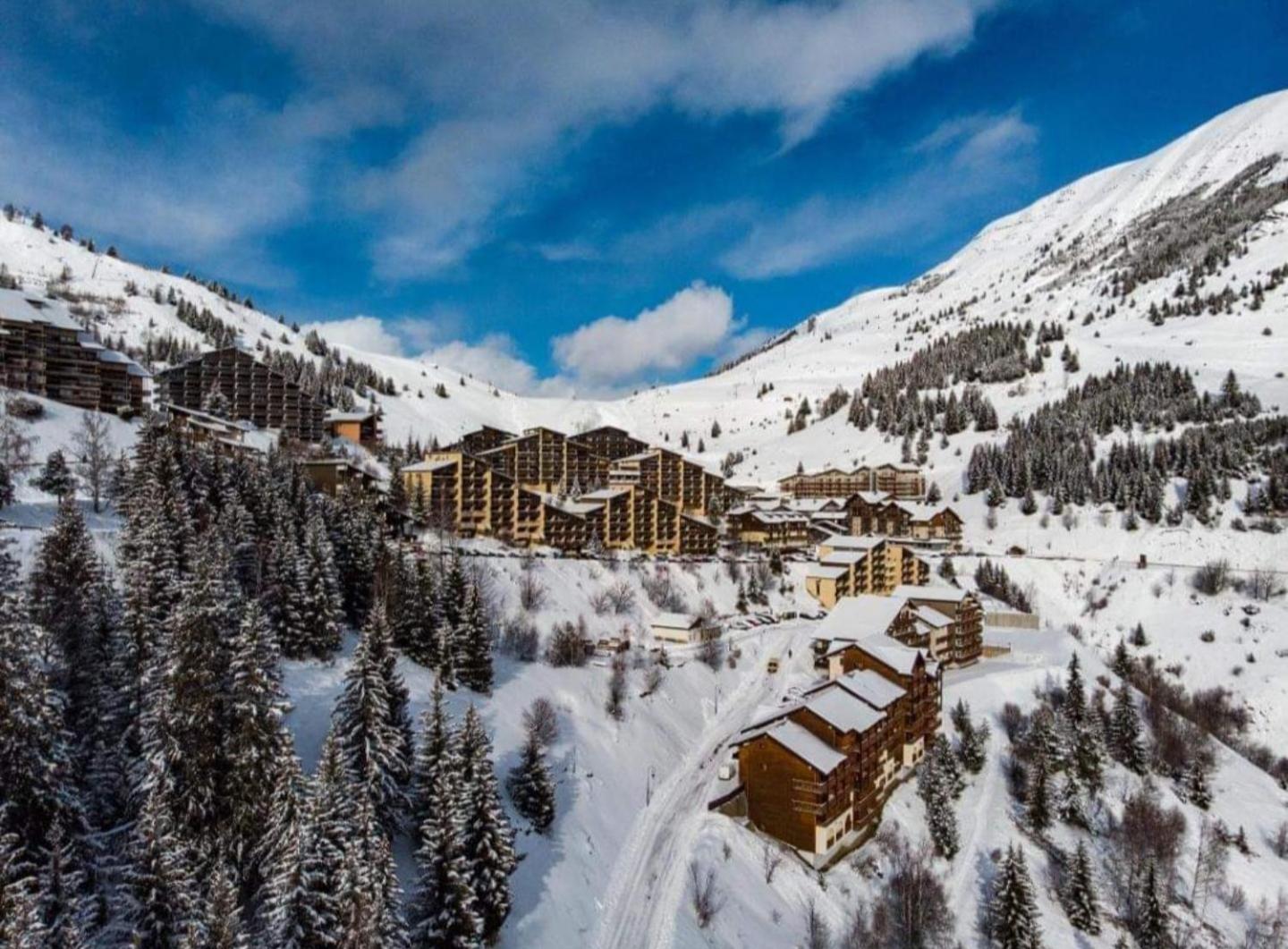 Auris Les Gentianes Station Alpe Huez Apartment Exterior photo